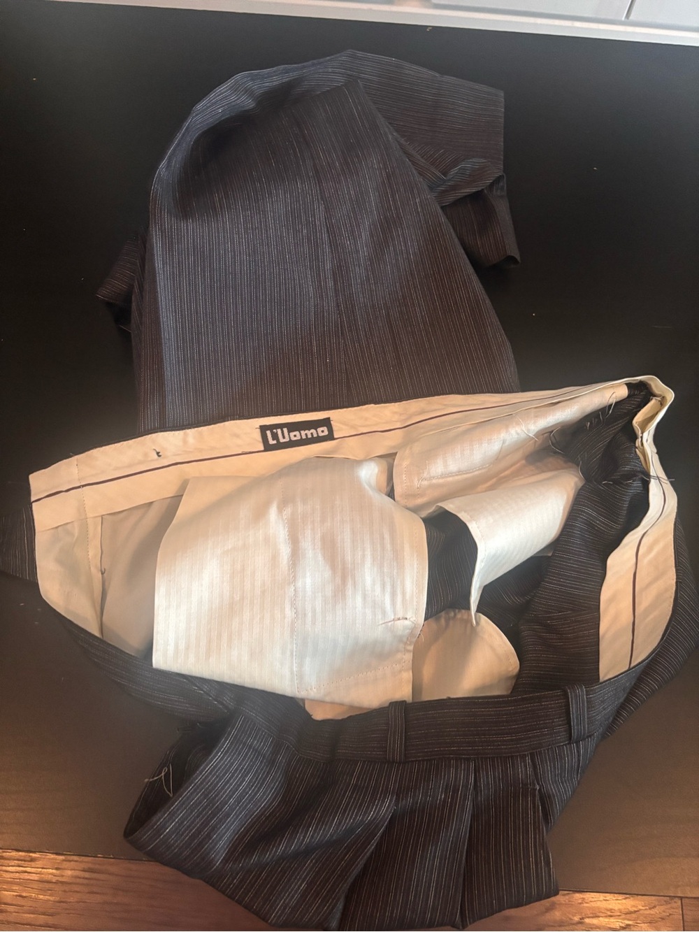 Men's two suits - Picture 6 of 7